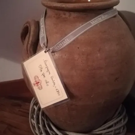 Apartment Central- Views - Air Conditioning - Easy Parking -self Check In