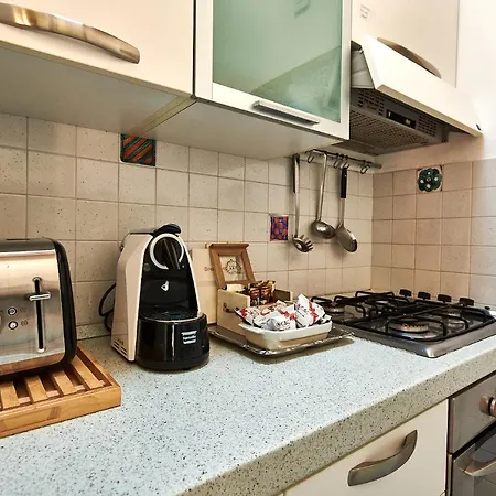 Central- Views - Air Conditioning - Easy Parking -self Check In * Perugia