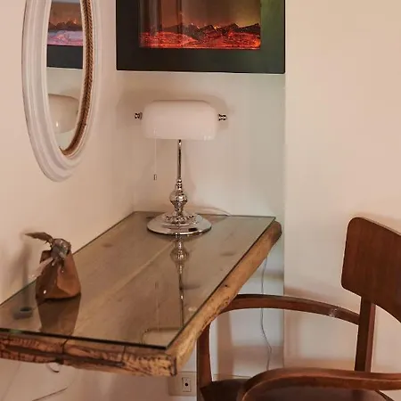 Central- Views - Air Conditioning - Easy Parking -self Check In Apartamento